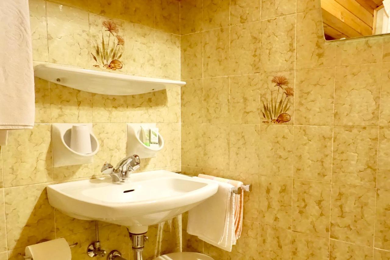 Ciasa Preroman Mansarde Apartment San Martino in Badia Ngoại thất bức ảnh